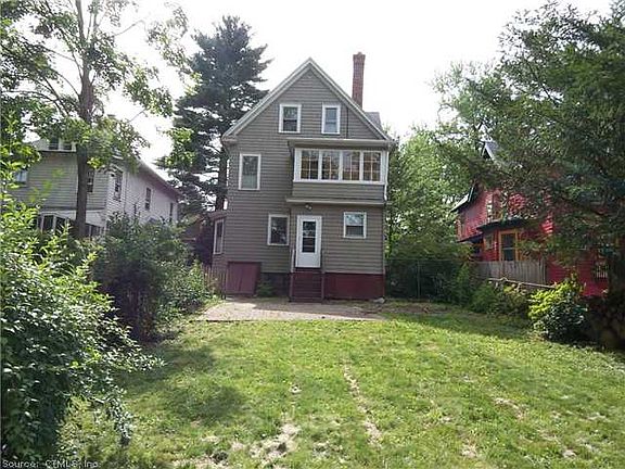 2nd image of 228 Oxford St