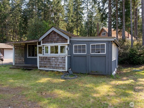 250 E Hillside Drive, Belfair, WA 98528