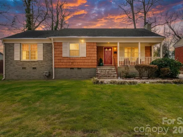 3728 Stonehaven Dr, Charlotte, NC 28215