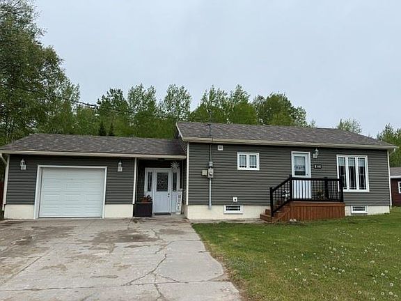 3rd image of 102 Palliser Crescent