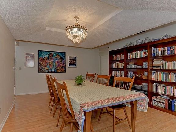 4th image of 2208 Arbor Oaks Dr