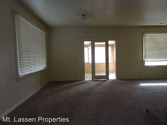 4th image of 340 S Lassen St