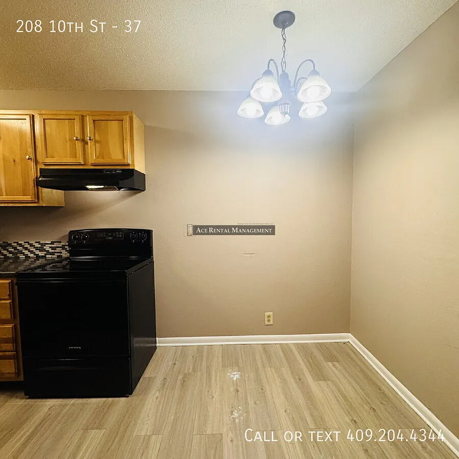 Welcome home to Chateau Royale Apartment Homes in Orange, TX! — Photo 4