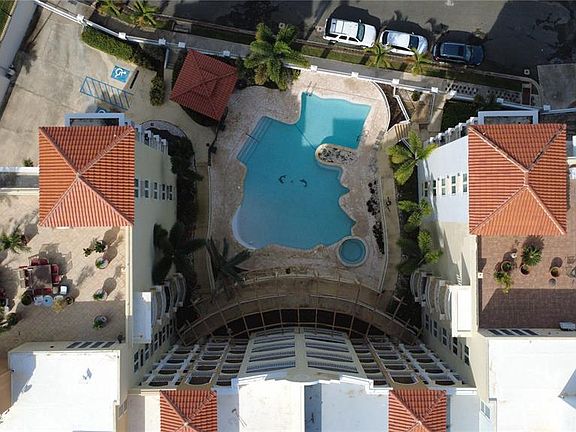 3rd image of 105 Laderas Del Mnr