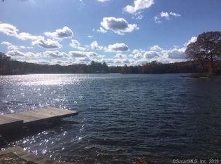 3 Lakeview Dr, Ashford, CT 06278