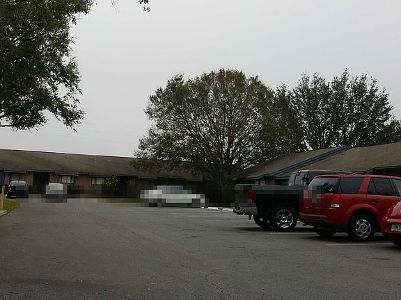 4th image of 2426 King Oak Ct