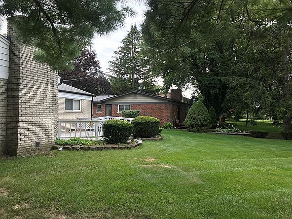 4th image of 2259 Cumberland Dr