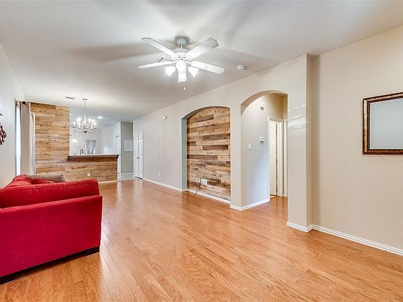 5th image of 10061 Cedar Lake Dr
