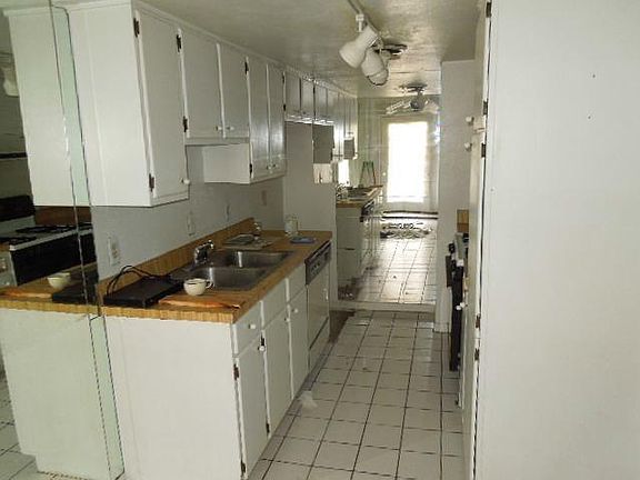3rd image of 15923 Coolwood Dr #2060