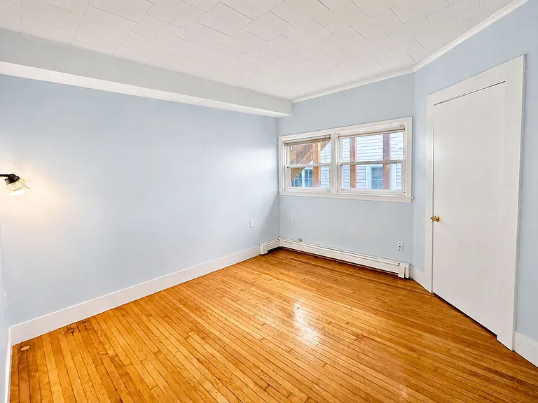 20 Main St #1 — Photo 9