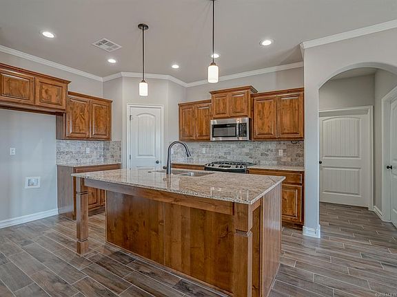 5th image of 14670 Eagle Dr