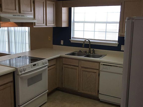 5th image of 164 Wildflower Ln