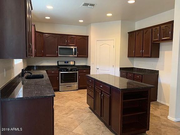 4th image of 42558 W Chimayo Dr