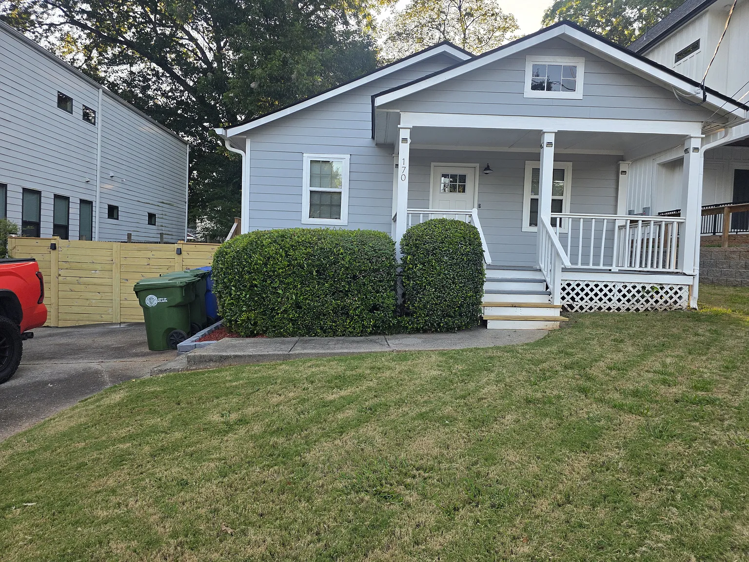 3 bed, 1196 sqft, $2,200 — Photo 1