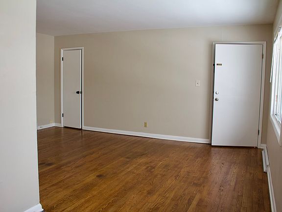 4th image of 9335 W Sheridan Ave #3
