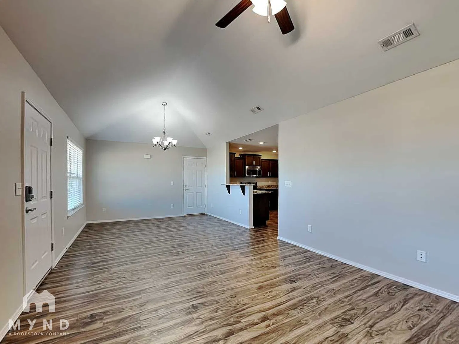 4 bed, 2.0 bath, 1654 sqft, $1,655 — Photo 3