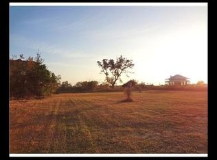 210 Lovers Ln, Pass Christian, MS 39571