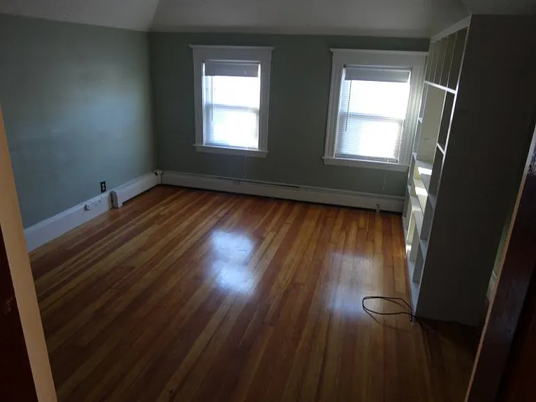 92 Hobart St #3 — Photo 3