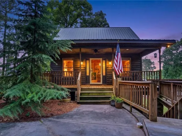 108 Beach Dr, New London, NC 28127