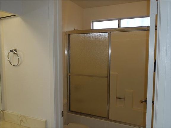 5th image of 374 Vance St #1