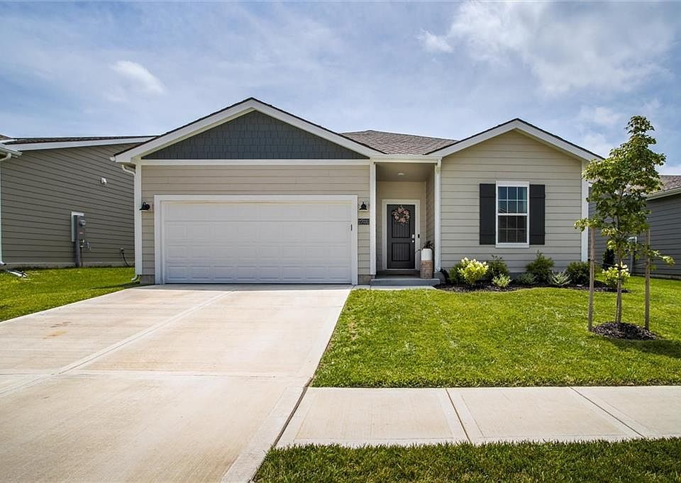 1st image of 27031 E Oak View Dr