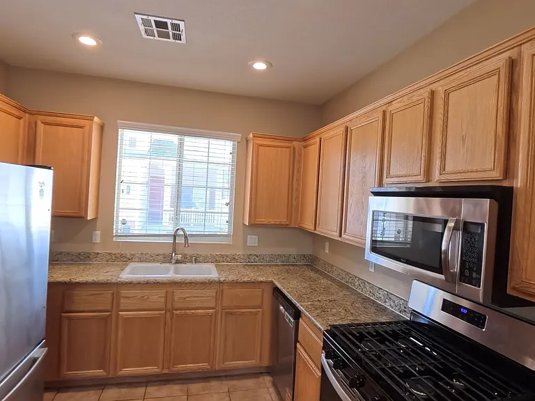 10403 Adams Chase St — Photo 32
