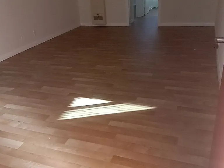 Keswick Court Apartments — Photo 29