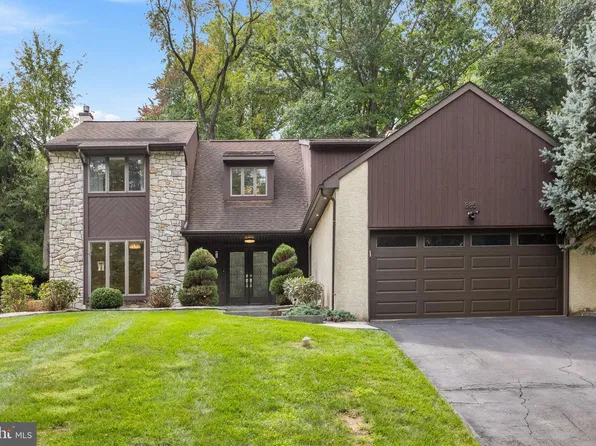 885 Spring View Dr, Southampton, PA 18966