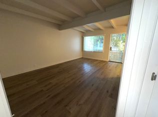 6121 Whitsett Ave APT 11, North Hollywood, CA 91606