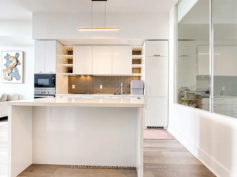 32 Davenport Rd #2406 — Photo 3
