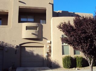 8727 Desert Fox Way NE, Albuquerque, NM 87122