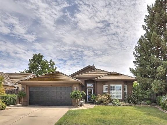 4th image of 2586 Knobcone Ln