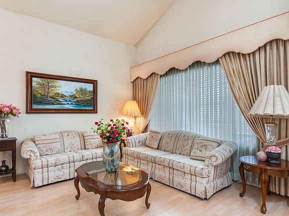 5th image of 26179 Picton St