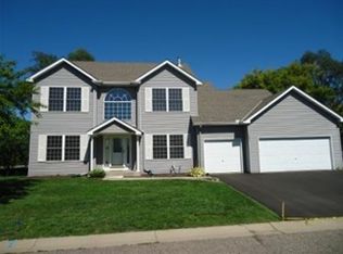 1463 Kingswood Pond Overlook, Saint Paul, MN 55122