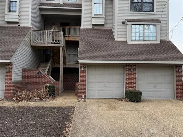 744 Rock Crest Ct APT 304, Newport News, VA 23602