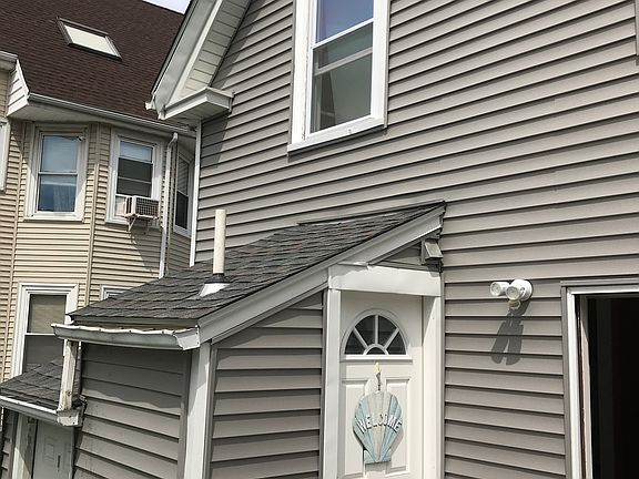 2nd image of 286 Euclid Ave