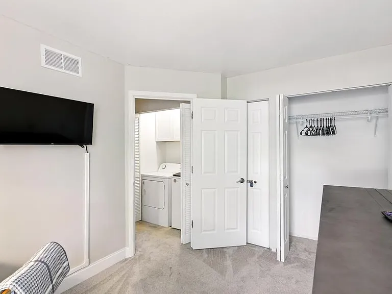 2621 Wingate Ct — Photo 24