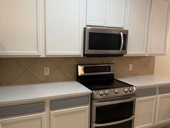 5th image of 12404 Coral Dr