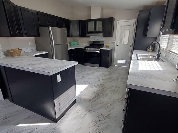 3rd image of 10610 Barron Cir #226