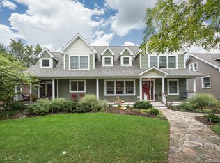 169 S Lombard Ave, Lombard, IL 60148