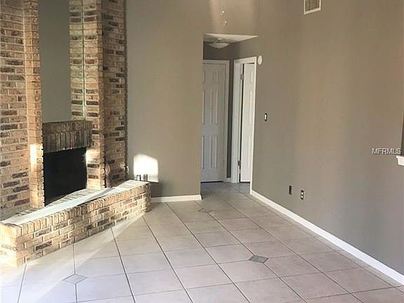 3rd image of 5051 Jamaica Cir