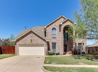 501 Crownpoint Ln, Arlington, TX 76002