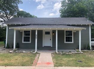 907 Wilcox St, McKinney, TX 75069