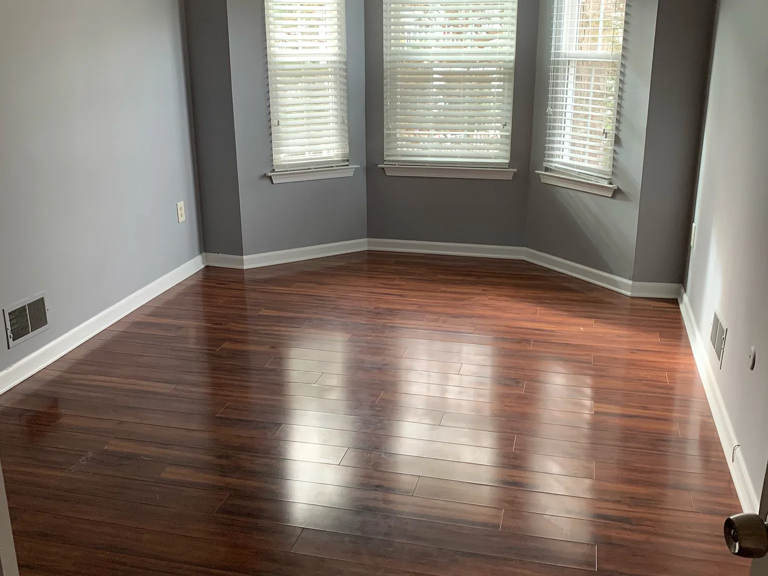 2 bed, 1011 sqft, $2,350 — Photo 3