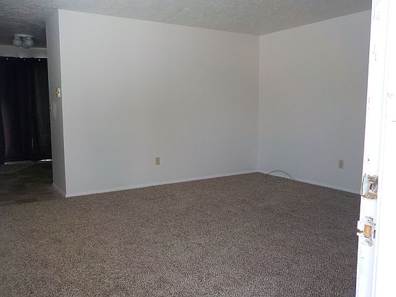 2nd image of 1016 Lemhi Cir