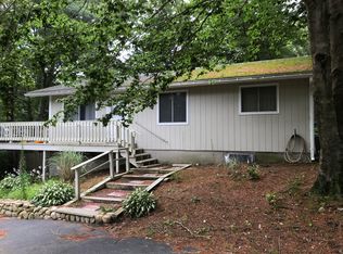 71 Forest Dr, Mashpee, MA 02649