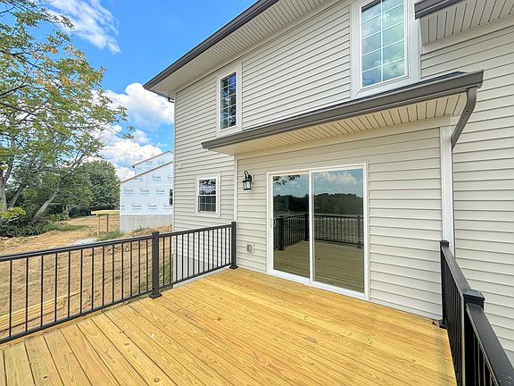 5th image of 6708 Frontier Dr