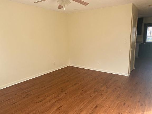 4th image of 2301 Yanceyville St #C