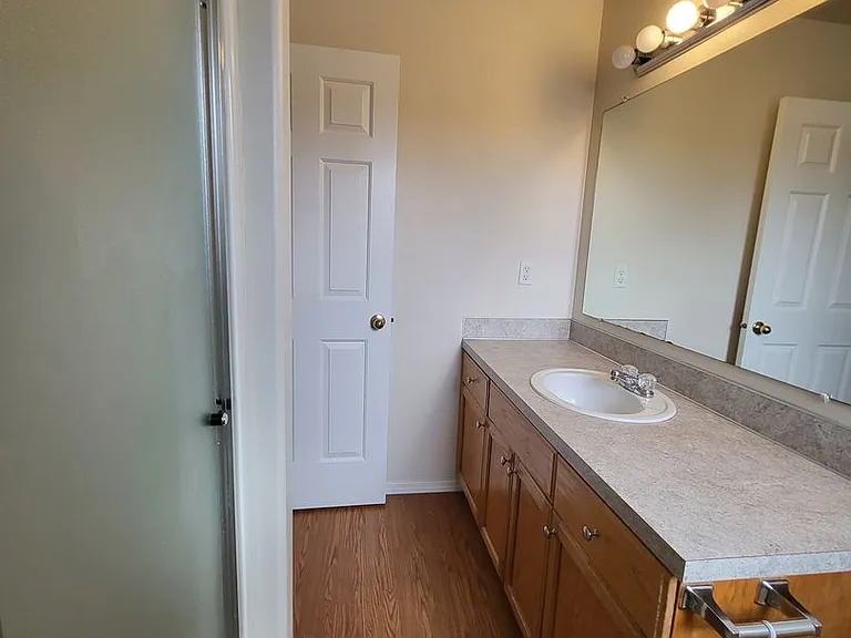 147-Michael Duplex — Photo 16