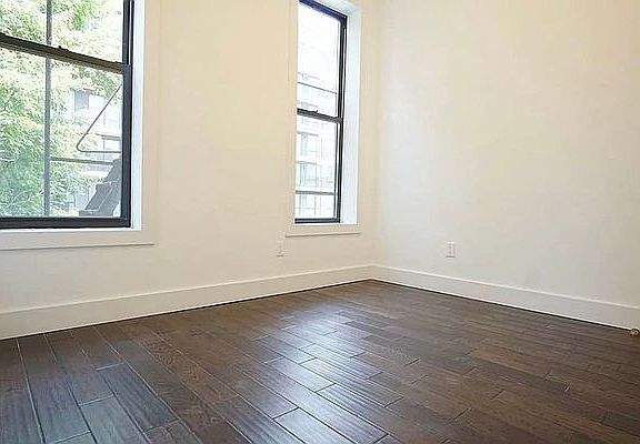 4th image of 812 Quincy St Unit 1R